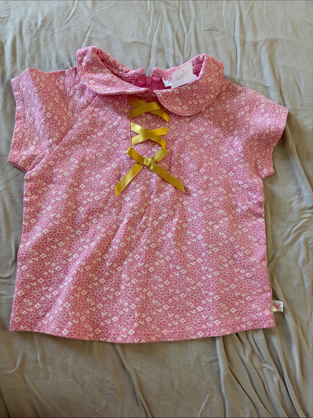 B64 Y2K 6Y Collared SS Top by Wellie Wishers from American Girl